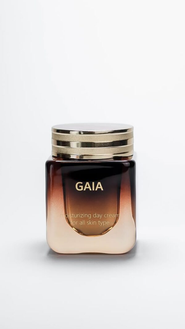 Luna& Co Cosmetiques Des Seychelles Gaia moisturizing day cream for oily. mixed skin type with 20+ SPF sunscreen