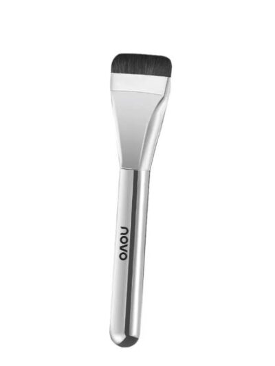 NOVO Streak-Free Line-Shape Foundation Brush